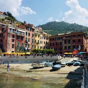 Meet your Posher, Pauline